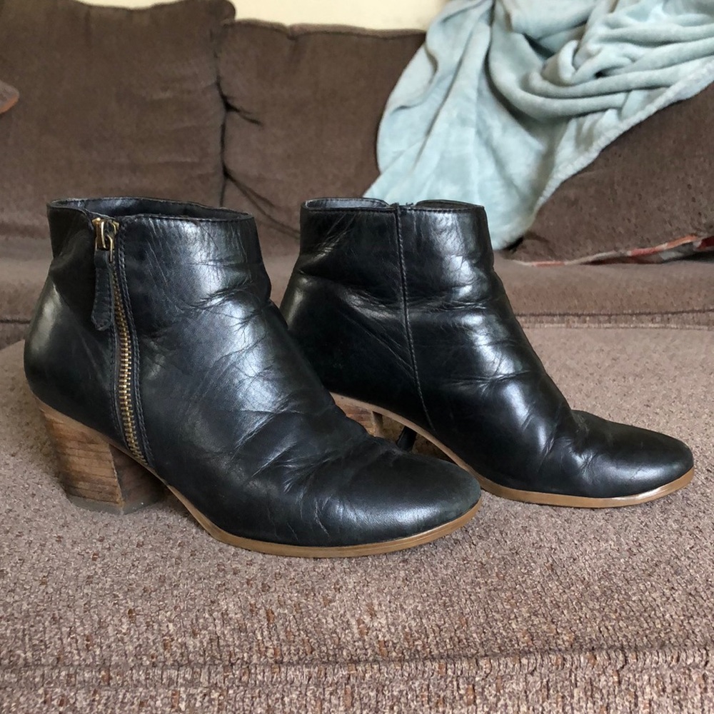 Crown vintage leather booties